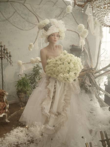 Photograph Haseo Hasegawa Queen Of White Flowers 4 on One Eyeland